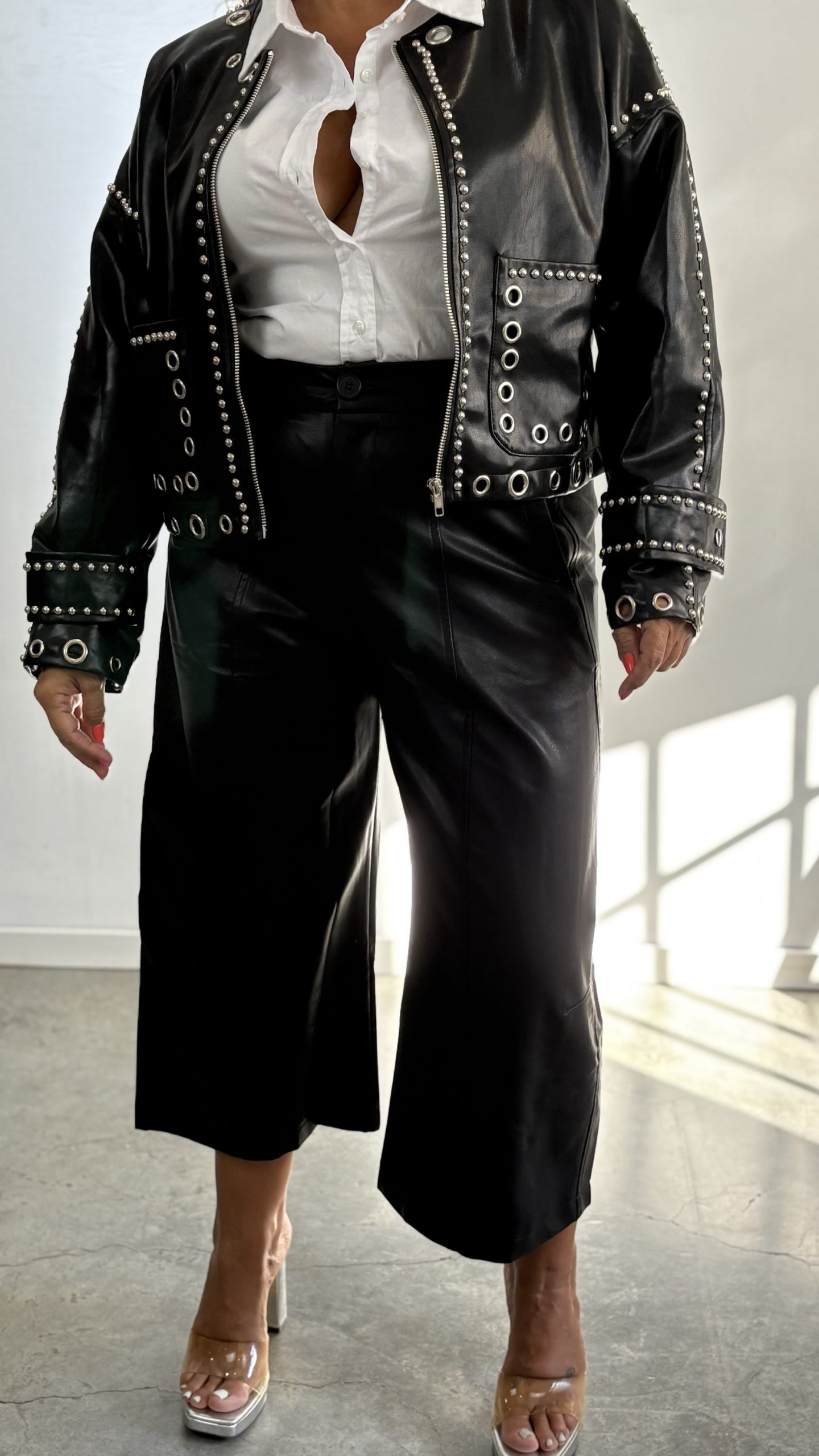 img_4911 PANTALÓN POLIPIEL NEGRO - Imagen 3