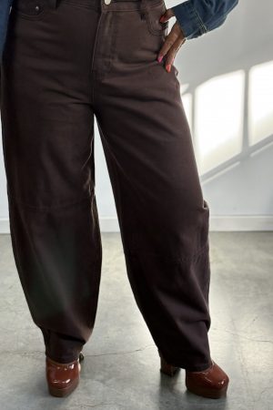 PANTALÓN VAQUERO MARRÓN