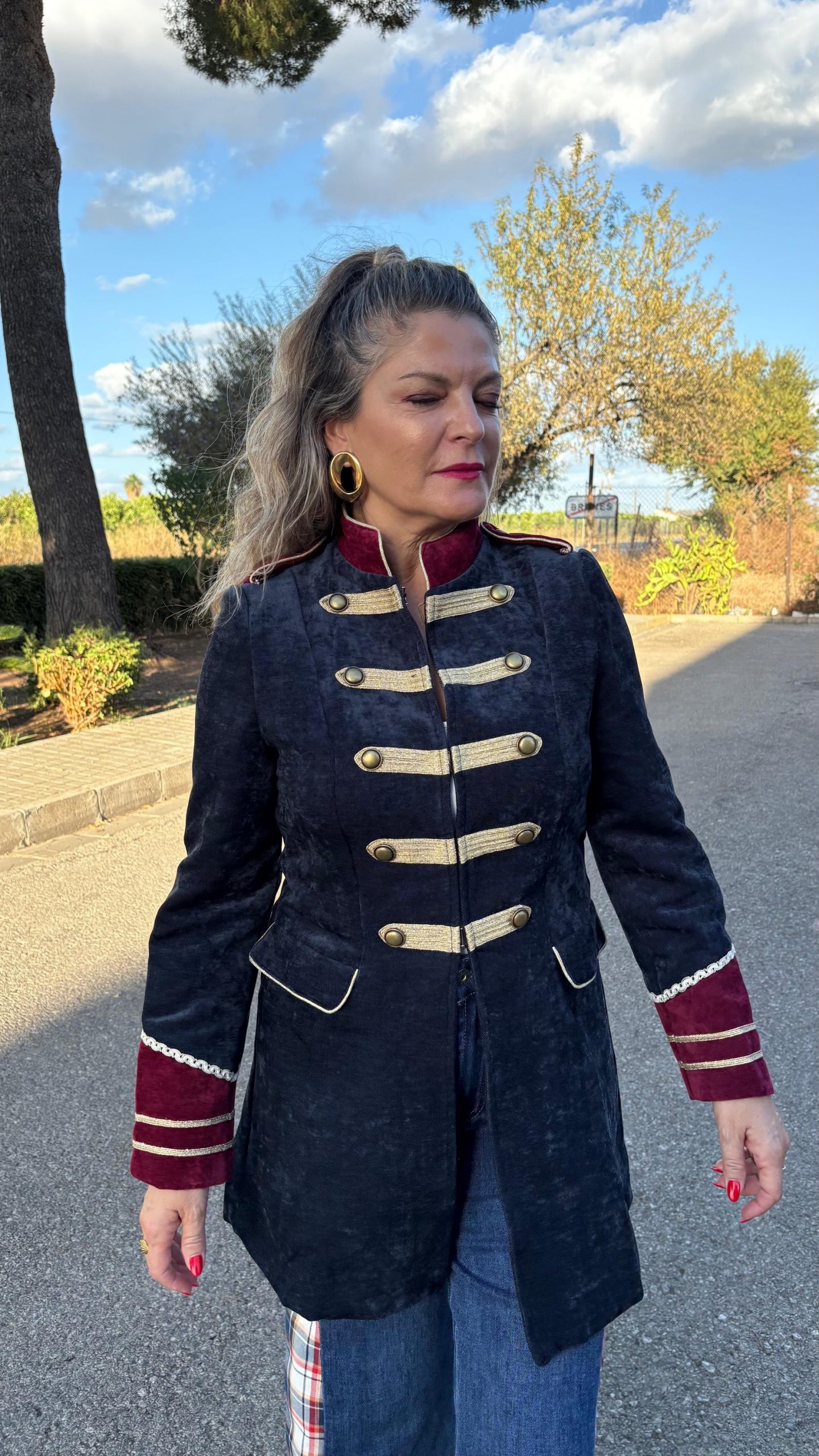 c510530a-b4d5-44b3-a803-631618ad8a0a chaqueta imperial